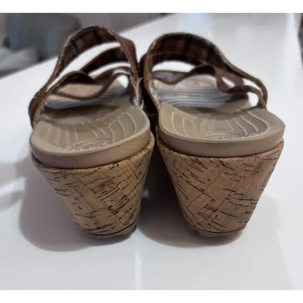 Womens Crocs A-Leigh size 9 Strappy Cork Wedge Sandals